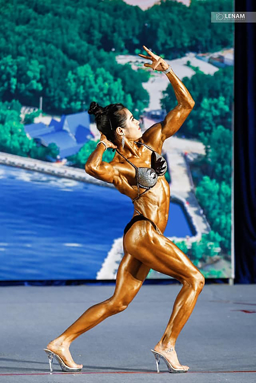 Tran Thi Ny competes in a bodybuilding tournament.